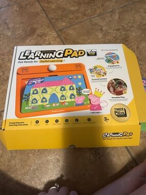 Euc! Learning pad- unisex
